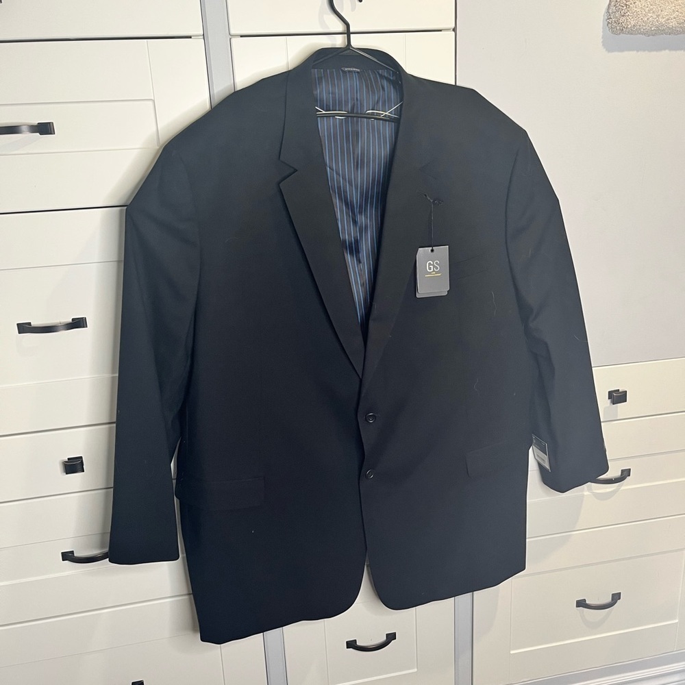 New Men’s plus size suit. GS. Blazer 62 Long. Pants 60 x 30. Black suit.